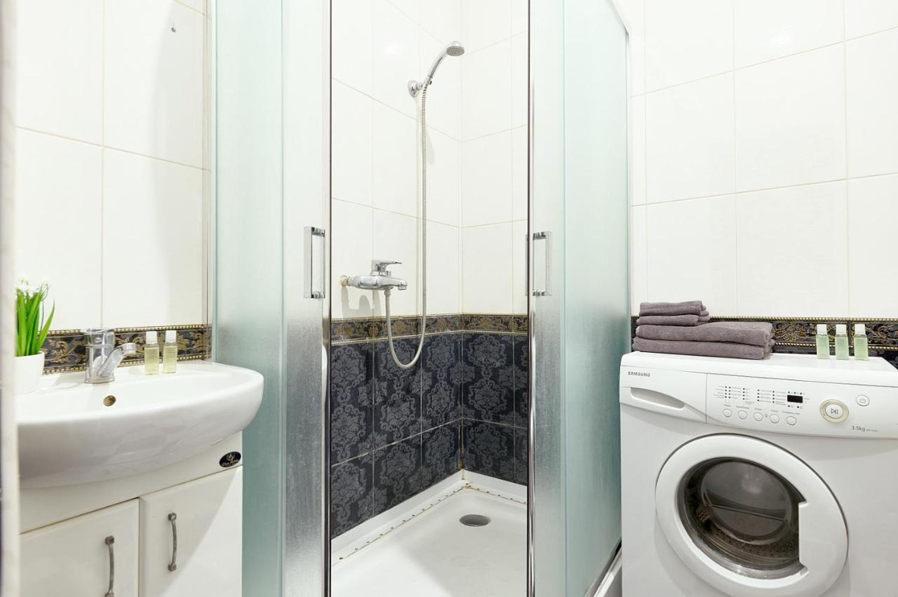 S12-58 Modern Aparthotel With Two 2Bedrooms In Central Kiev - Bessarabska Squere - Gulliver Mall - Olympic Stadium - Palace Of Sports - Saksahanskoho St, 12Б Luaran gambar