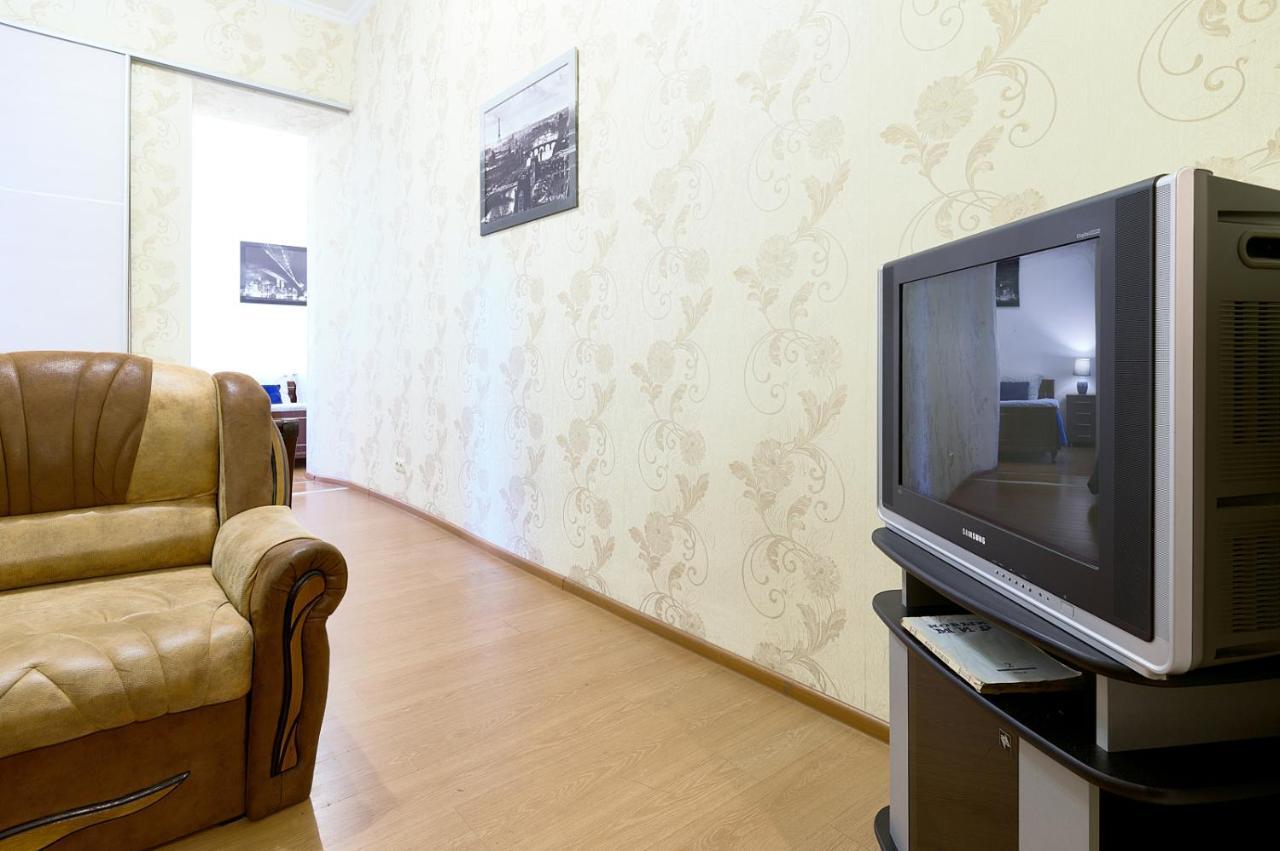 S12-58 Modern Aparthotel With Two 2Bedrooms In Central Kiev - Bessarabska Squere - Gulliver Mall - Olympic Stadium - Palace Of Sports - Saksahanskoho St, 12Б Luaran gambar